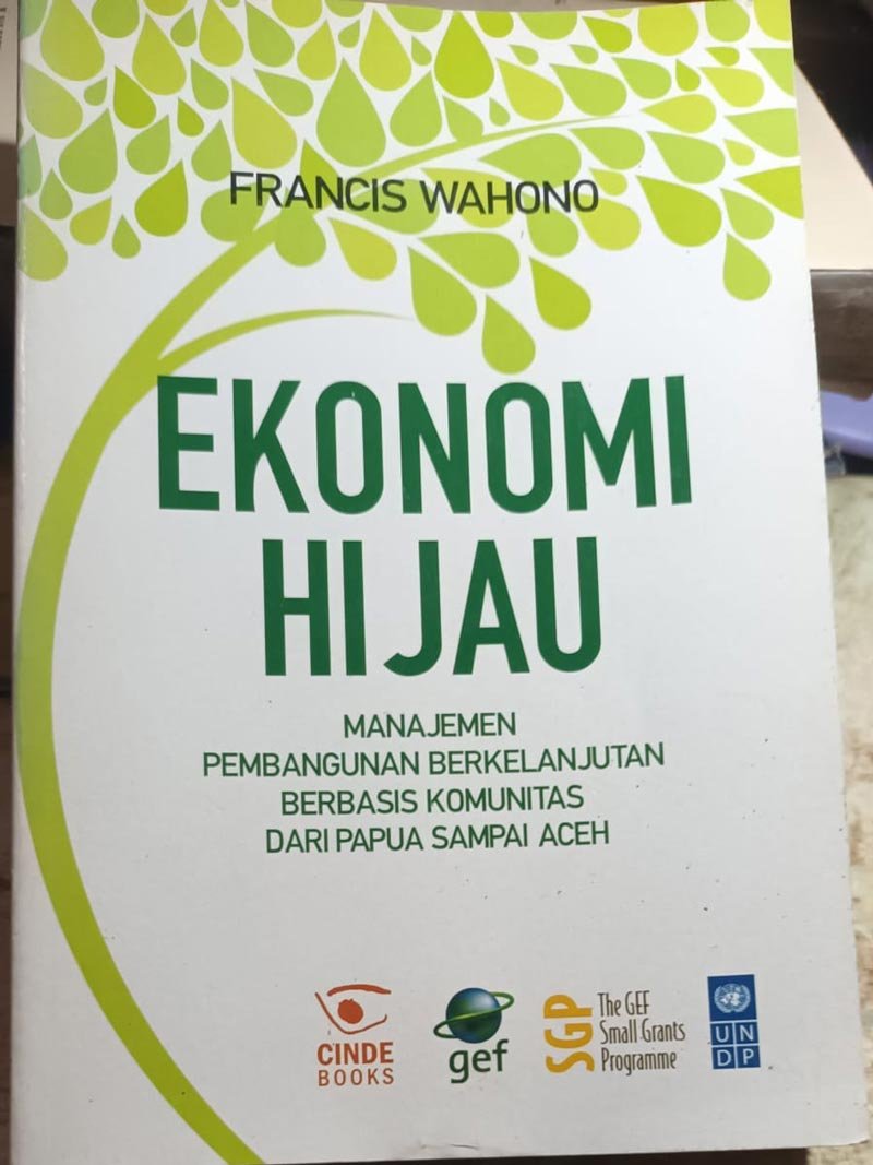 Buku Ekomoni Hijau Cover Depan Cover Depan