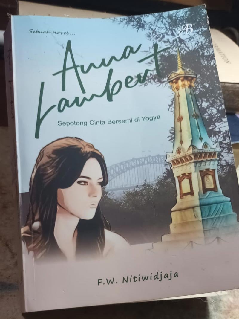 Buku Fiksi Novel Anna Lambert Sepotong Cinta Bersemi di Yogya Cover Depan